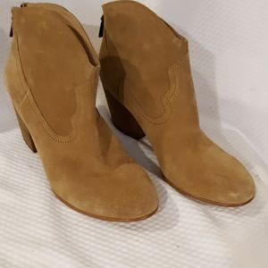 Polo RALPH LAUREN tan suede heeled short boots 7.5